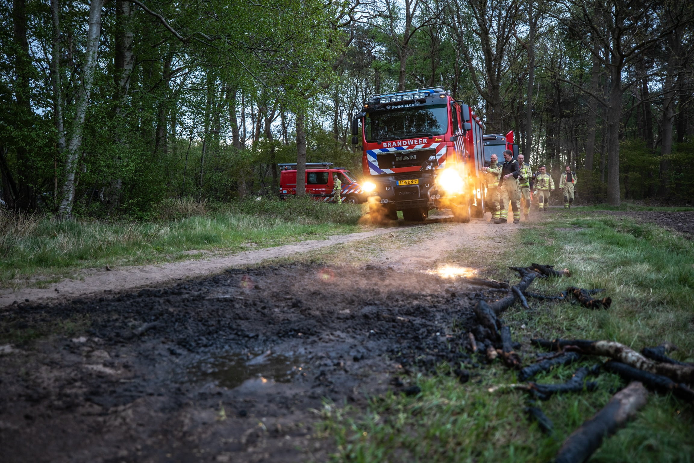 Grote inzet brandweer voor brandje in bos